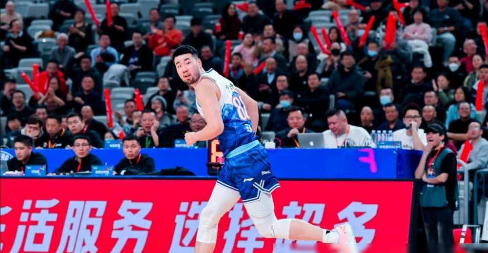 高诗岩17+9山东险胜新疆齐麟17分李炎哲15分