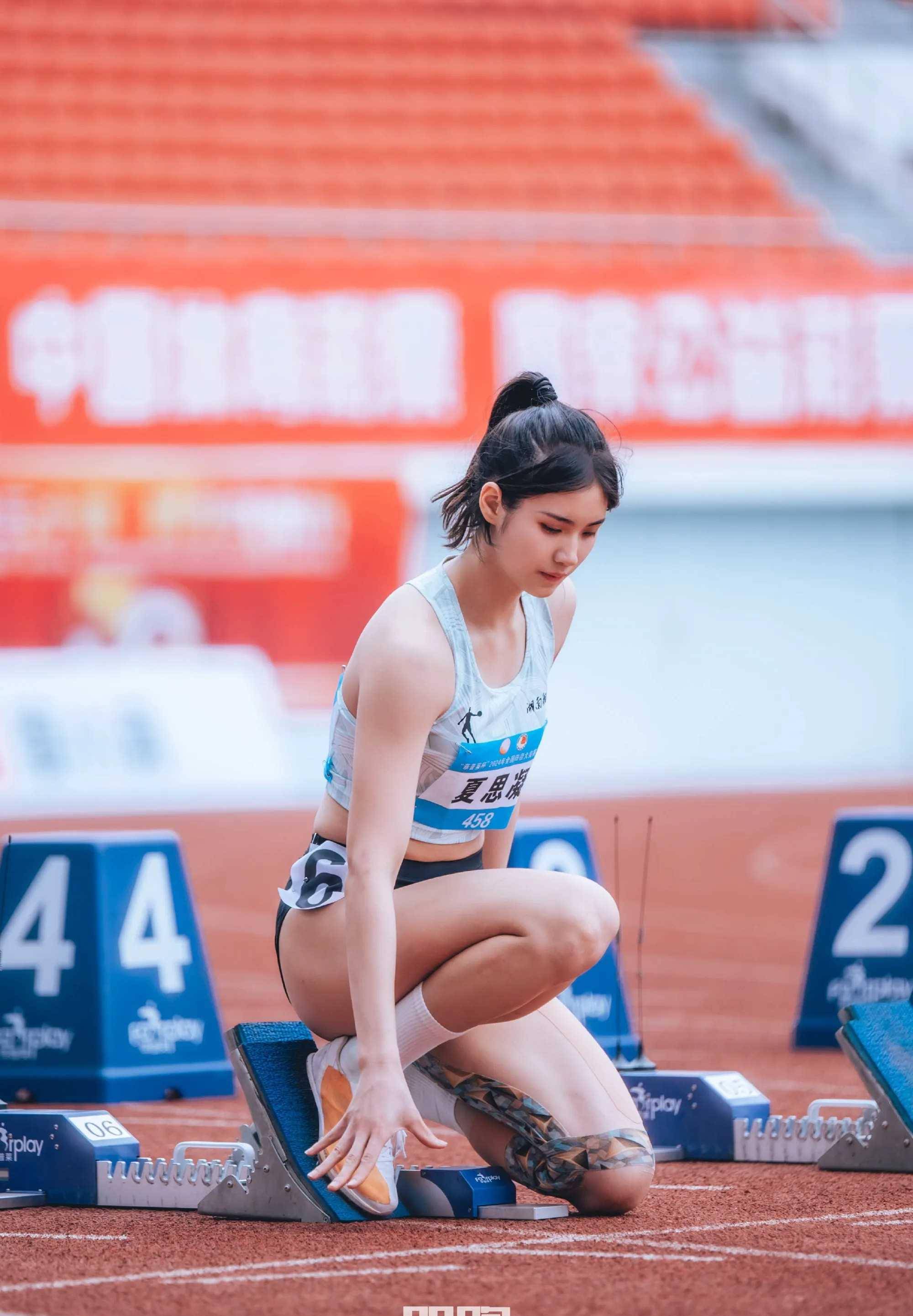 包含全国田径大奖赛女子100米栏：林雨薇13秒17预赛第一，夏思凝第八的词条
