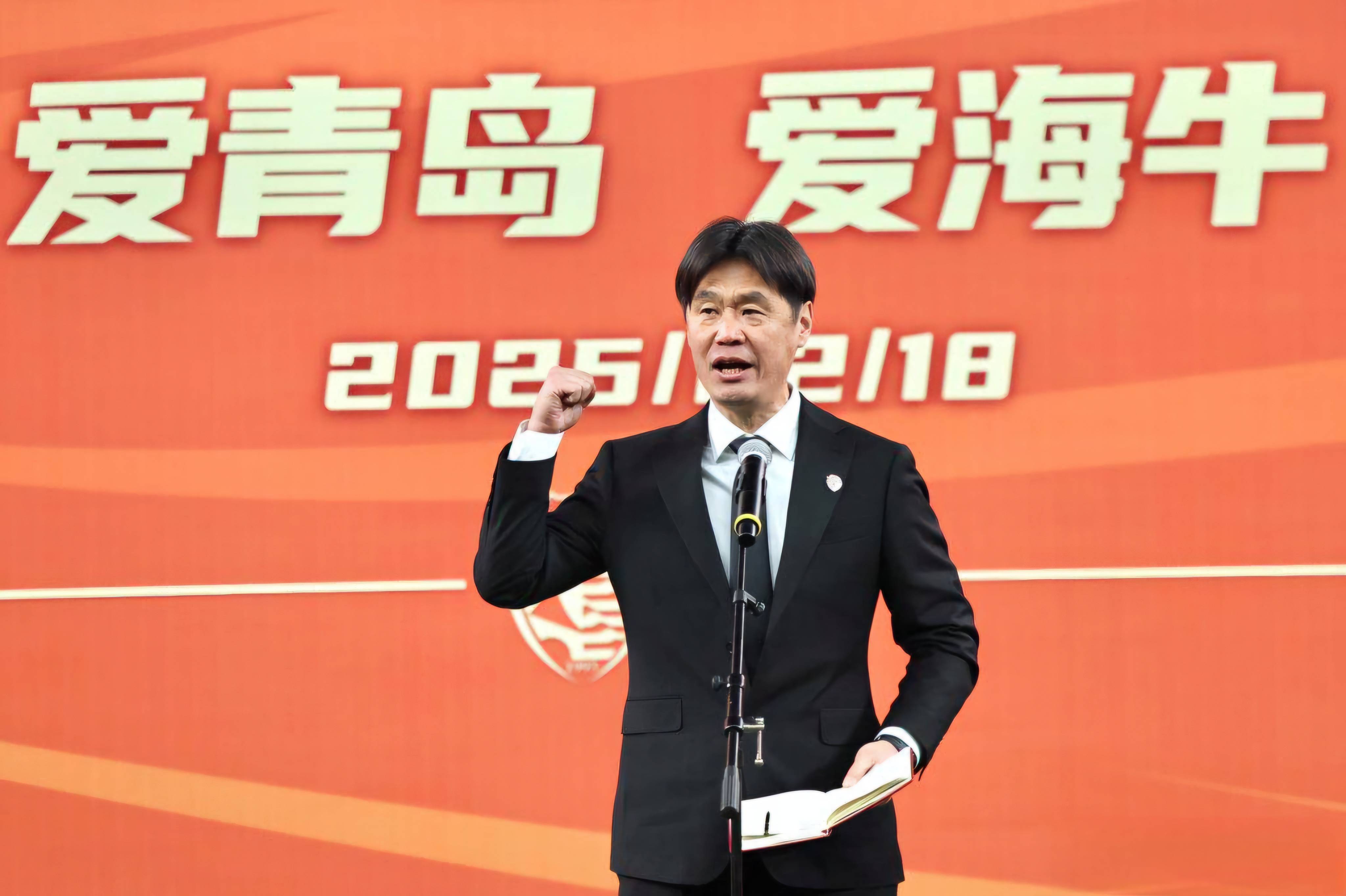 青岛海牛引援不选泰山！李霄鹏全方位补强：德尔加多接班人加盟的简单介绍