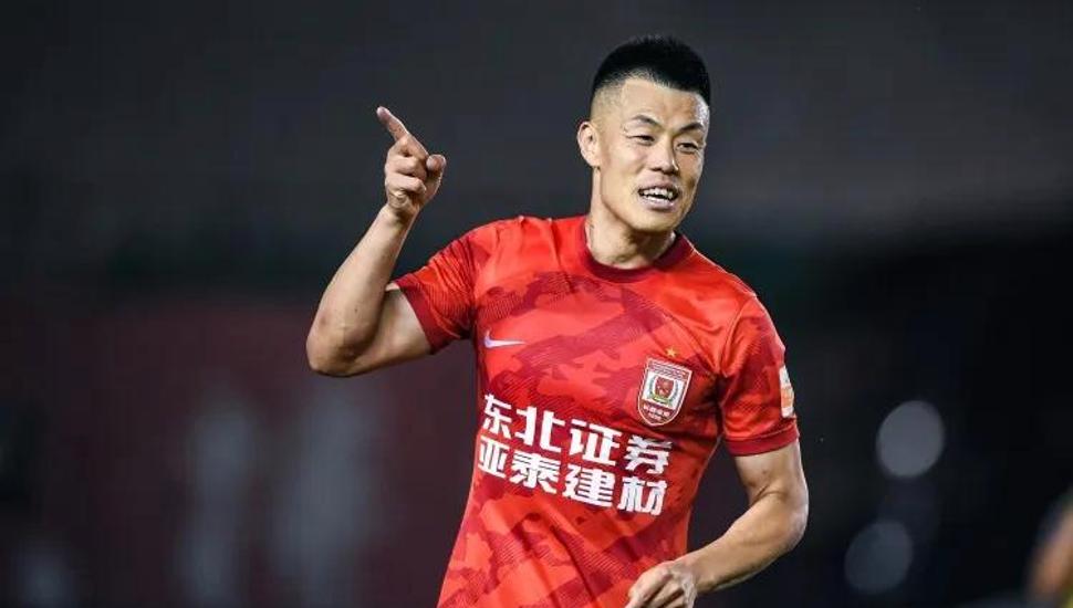 京津德比战平收场，国安积分榜领先优势缩小